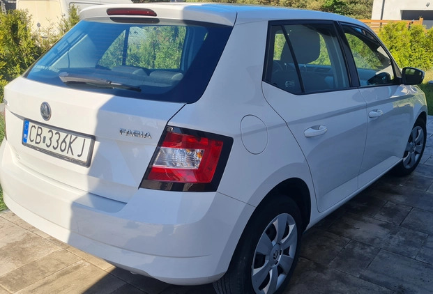Skoda Fabia cena 23300 przebieg: 190000, rok produkcji 2016 z Bydgoszcz małe 29